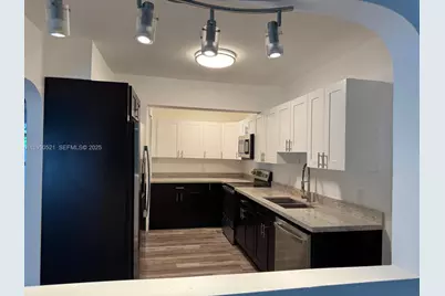 985 NE 115th St, Biscayne Park, FL 33161 - Photo 5