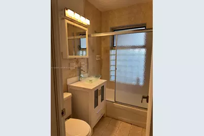 985 NE 115th St, Biscayne Park, FL 33161 - Photo 17