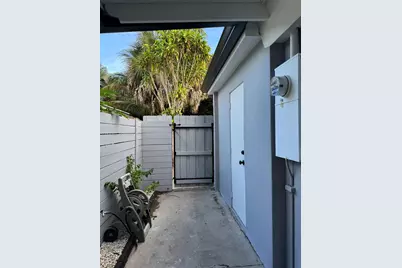 985 NE 115th St, Biscayne Park, FL 33161 - Photo 37