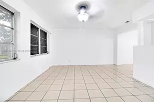 5718 NW 66th Ave, Tamarac, FL 33321 - Photo 9