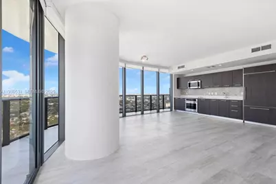 55 SW 9th St #3806, Miami, FL 33130 - Photo 3