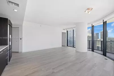 55 SW 9th St #3806, Miami, FL 33130 - Photo 7