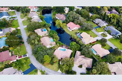 2047 SW 36th Ave, Delray Beach, FL 33445 - Photo 43