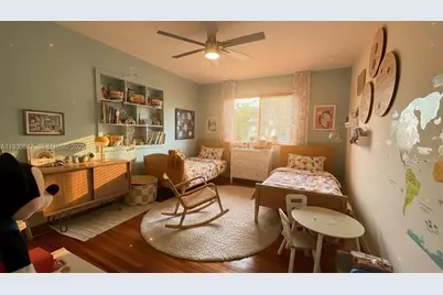 40 SW 30th Rd, Miami, FL 33129 - Photo 11