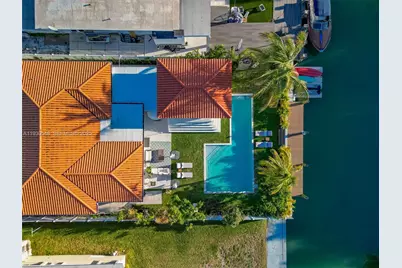 7770 Hawthorne Ave, Miami Beach, FL 33141 - Photo 3