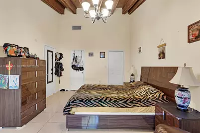 2340 Evergreen Ct, Pembroke Pines, FL 33026 - Photo 17