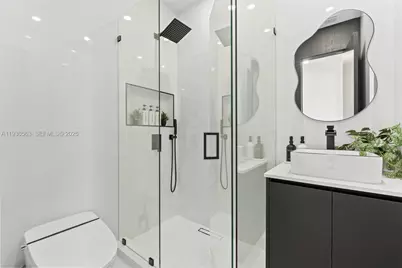 18172 NW 91st Ct, Hialeah, FL 33018 - Photo 45