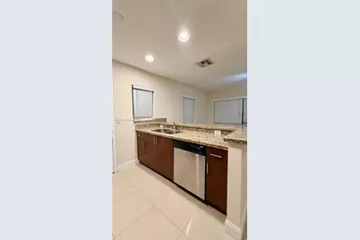 1104 NE 17th Ter #1-2, Fort Lauderdale, FL 33304 - Photo 5