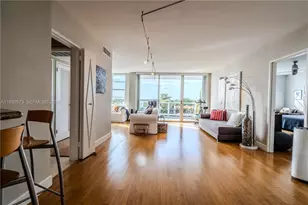 5700 Collins Ave, Miami Beach, FL 33140 - Photo 5