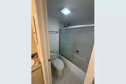 3475 N Country Club Dr #408, Aventura, FL 33180 - Photo 9