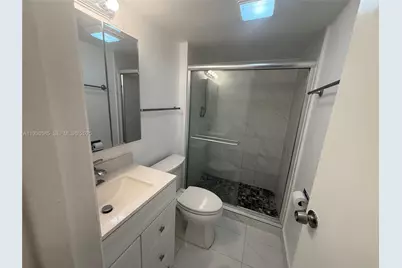 3475 N Country Club Dr #408, Aventura, FL 33180 - Photo 7