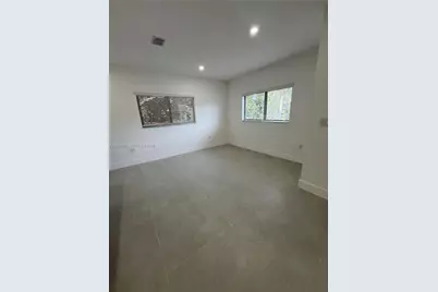 119 NW 5th Ave #1, Hallandale Beach, FL 33009 - Photo 5