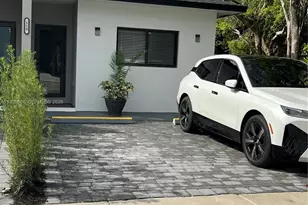 119 NW 5th Ave, Hallandale Beach, FL 33009 - Photo 1