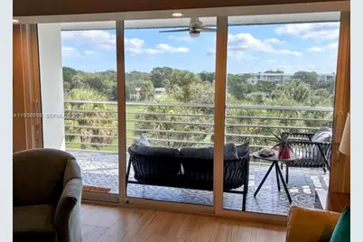 806 Cypress Grove Ln #512, Pompano Beach, FL 33069 - Photo 7