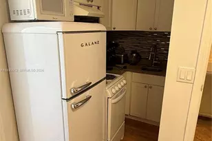 894 80th St, Miami Beach, FL 33141 - Photo 9
