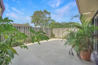 1515 15th Ct, Palm Beach Gardens, FL 33410 - Photo 5
