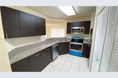 3417 NW 44th St #104, Oakland Park, FL 33309 - Photo 25