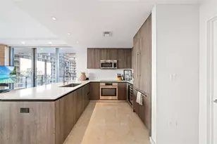 88 SW 7th St, Miami, FL 33130 - Photo 7