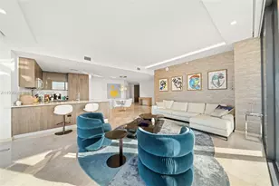 88 SW 7th St, Miami, FL 33130 - Photo 3