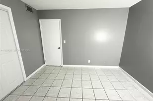 220 SW 9th Ave, Hallandale Beach, FL 33009 - Photo 7