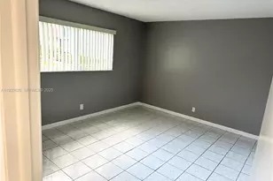 220 SW 9th Ave, Hallandale Beach, FL 33009 - Photo 13