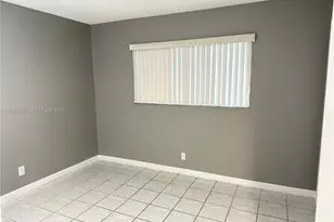 220 SW 9th Ave, Hallandale Beach, FL 33009 - Photo 17