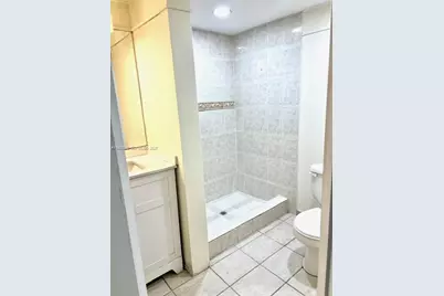 7900 S Colony Cir S #105, Tamarac, FL 33321 - Photo 9