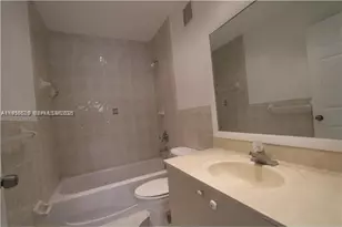 6761 NW 182nd St, Hialeah, FL 33015 - Photo 9