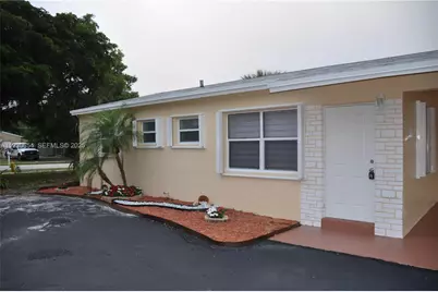 571 NE 61st St, Oakland Park, FL 33334 - Photo 3
