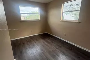 781 NW 22nd Rd, Fort Lauderdale, FL 33311 - Photo 3