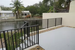 7328 Miami Lakeway S, Miami Lakes, FL 33014 - Photo 27