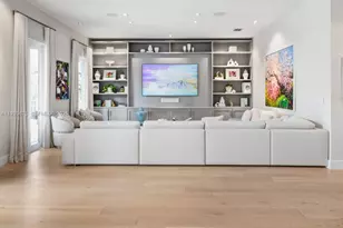 745 NE 77th St, Miami, FL 33138 - Photo 9