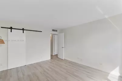 10101 E Bay Harbor Dr #206, Bay Harbor Islands, FL 33154 - Photo 25