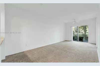 3600 Oaks Clubhouse Dr #103, Pompano Beach, FL 33069 - Photo 9