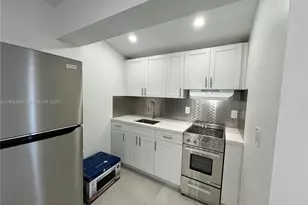 75 NE 70th St, Miami, FL 33138 - Photo 11