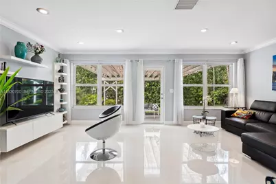 685 NE 50th Ter, Miami, FL 33137 - Photo 9