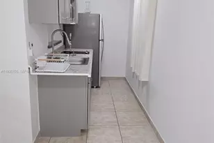 19251 NW 61st Ave, Hialeah, FL 33015 - Photo 5