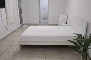 19251 NW 61st Ave, Hialeah, FL 33015 - Photo 3