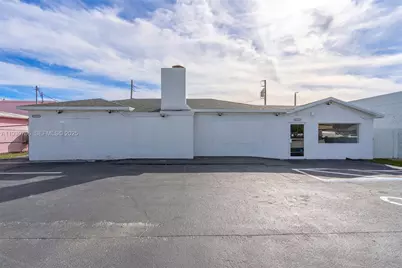 8930 SW 40th St, Miami, FL 33165 - Photo 1