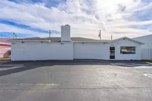 8930 SW 40th St, Miami, FL 33165 - Photo 1