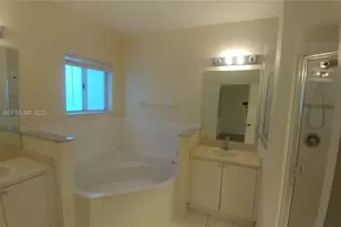 2452 SE 19th Ct, Homestead, FL 33035 - Photo 7