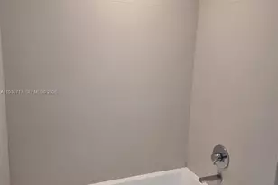 501 NE 31st St, Miami, FL 33137 - Photo 9