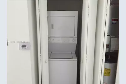 690 SW 1st Ct #1727, Miami, FL 33130 - Photo 15