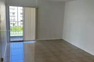 4550 NW 9th St, Miami, FL 33126 - Photo 5