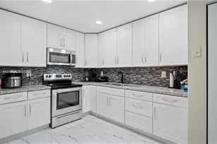 19458 NW 28th Pl, Miami Gardens, FL 33056 - Photo 9