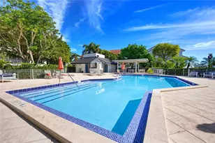 2000 S Bayshore Dr, Coconut Grove, FL 33133 - Photo 17