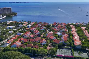 2000 S Bayshore Dr, Coconut Grove, FL 33133 - Photo 23