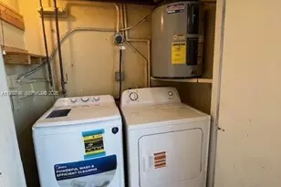 6395 W 27th Ct, Hialeah, FL 33016 - Photo 29