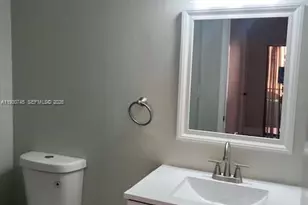 6395 W 27th Ct, Hialeah, FL 33016 - Photo 5