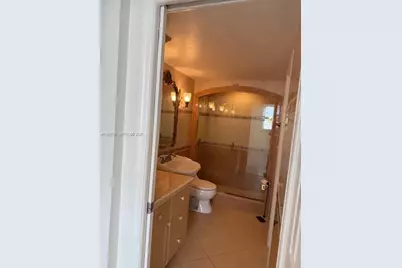 465 Ocean Dr #507, Miami Beach, FL 33139 - Photo 19